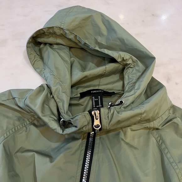 Green Jacket - Picture 2 of 5